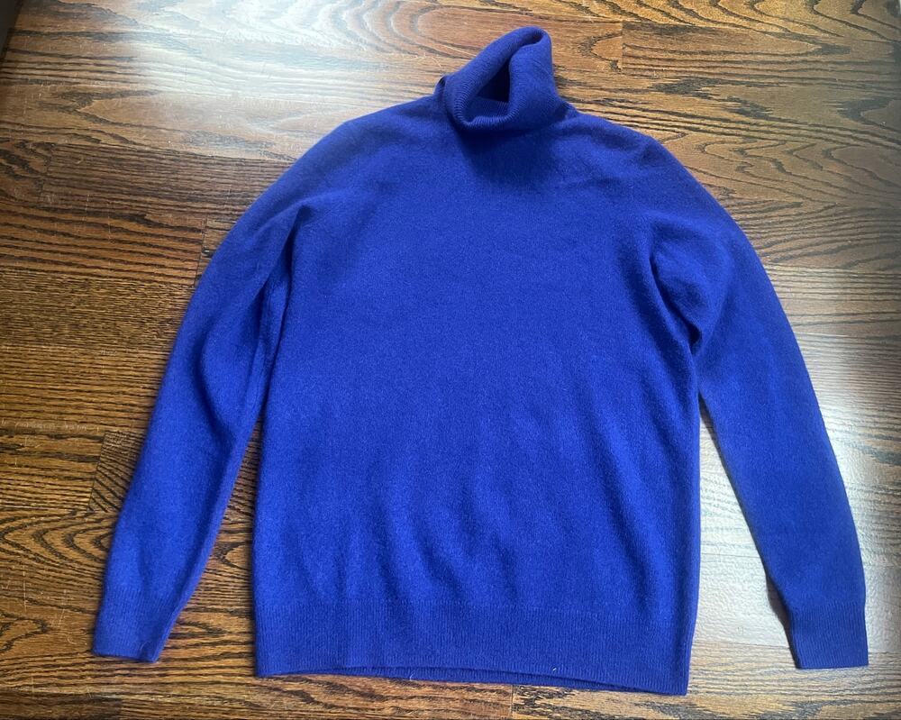 C by Bloomingdale’s 100% Cashmere Turtleneck Sweater Medium Cobalt Royal Blue